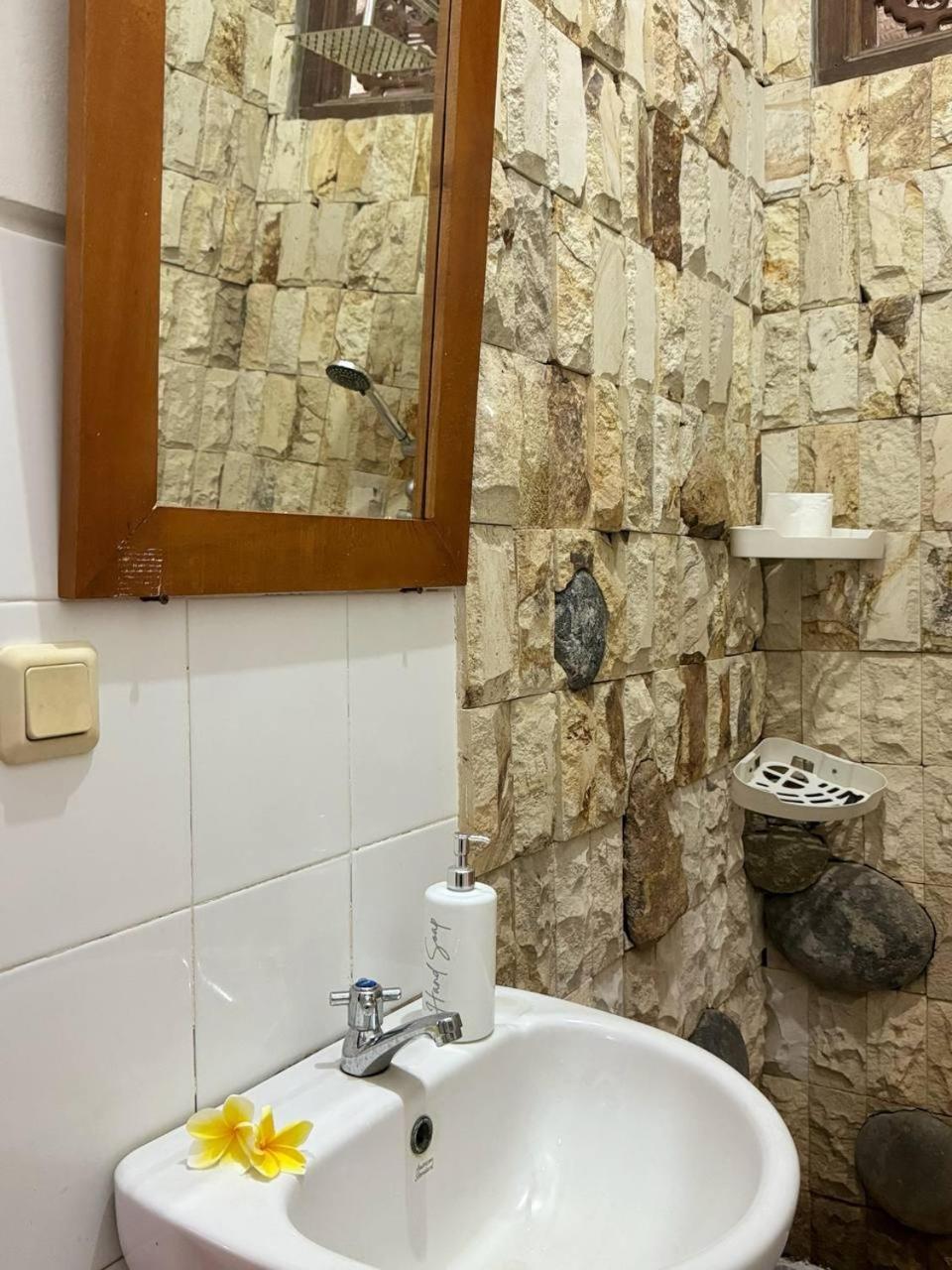 Narafa'S Guest House Jasri 外观 照片